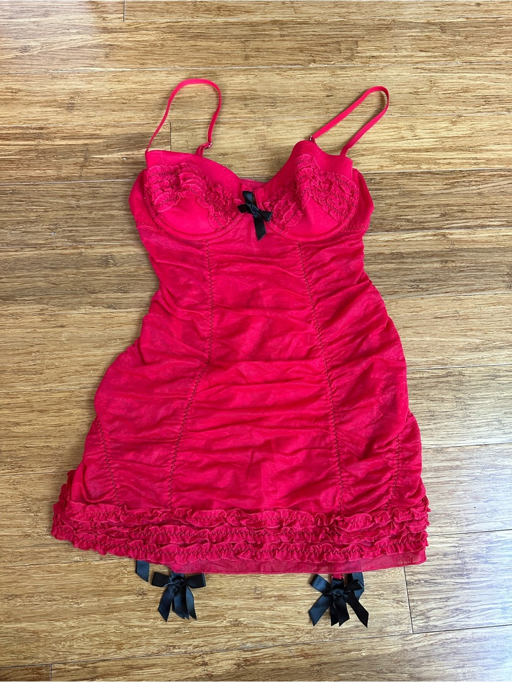 VICTORIA'S‎ SECRET 36C Red Lace Ruffle Bow Accents Slim Fit Slip Dress Lingerie